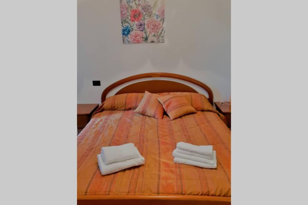 Feel At Home - Casa Loredana Lovere Ngoại thất bức ảnh