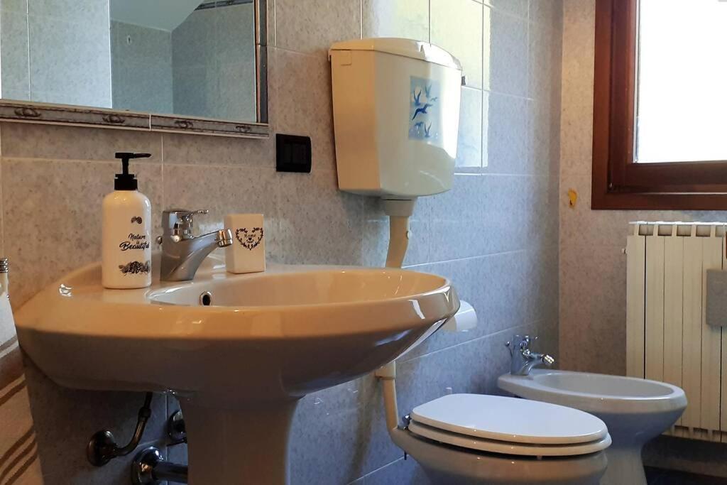 Feel At Home - Casa Loredana Lovere Ngoại thất bức ảnh