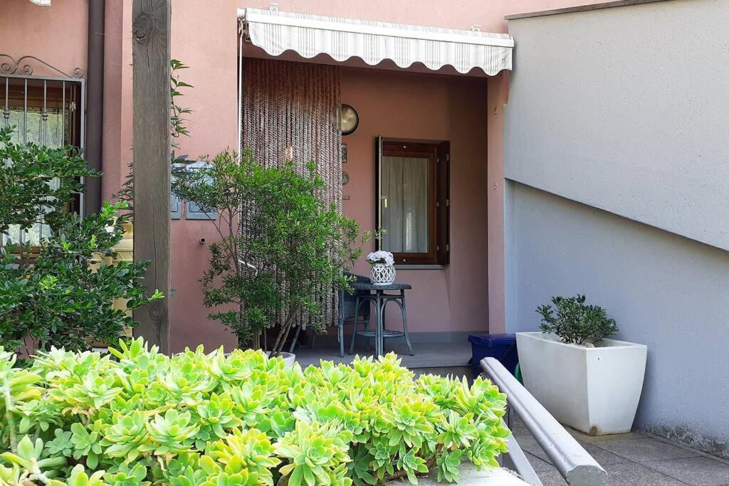 Feel At Home - Casa Loredana Lovere Ngoại thất bức ảnh
